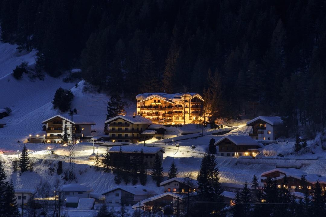 Hotel Olympia Pettneu am Arlberg Eksteriør billede