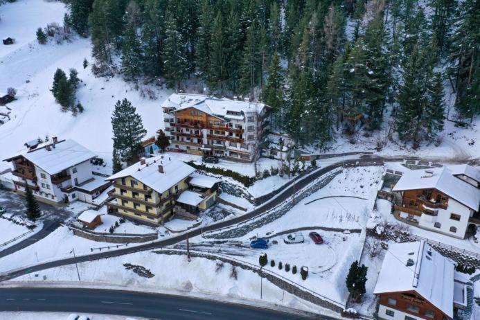 Hotel Olympia Pettneu am Arlberg Eksteriør billede